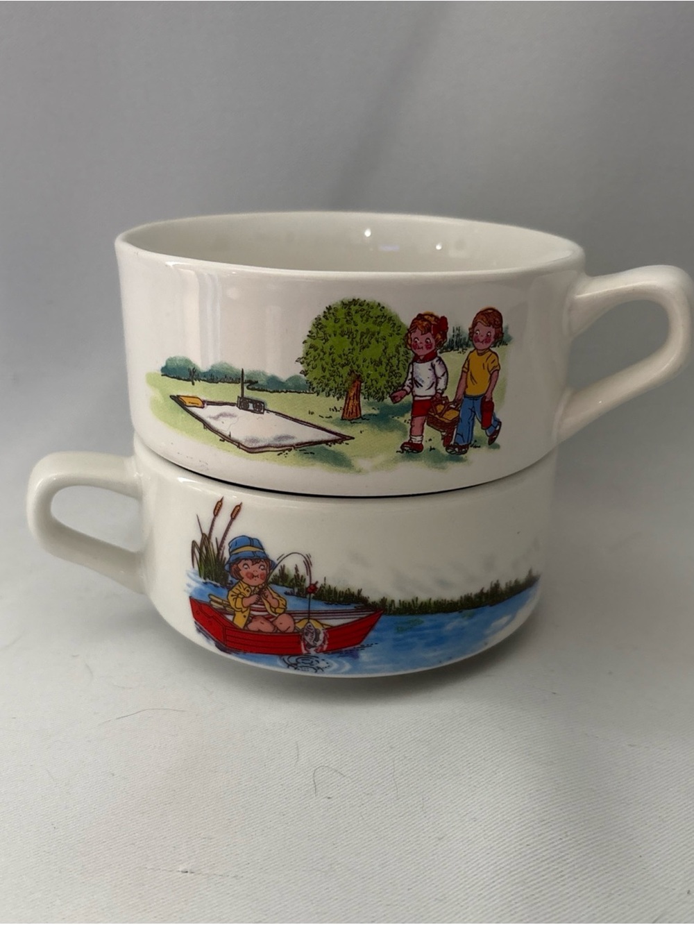 Campbells Vintage White Ceramic Stackable bowls with Outdoor Adventure Prints